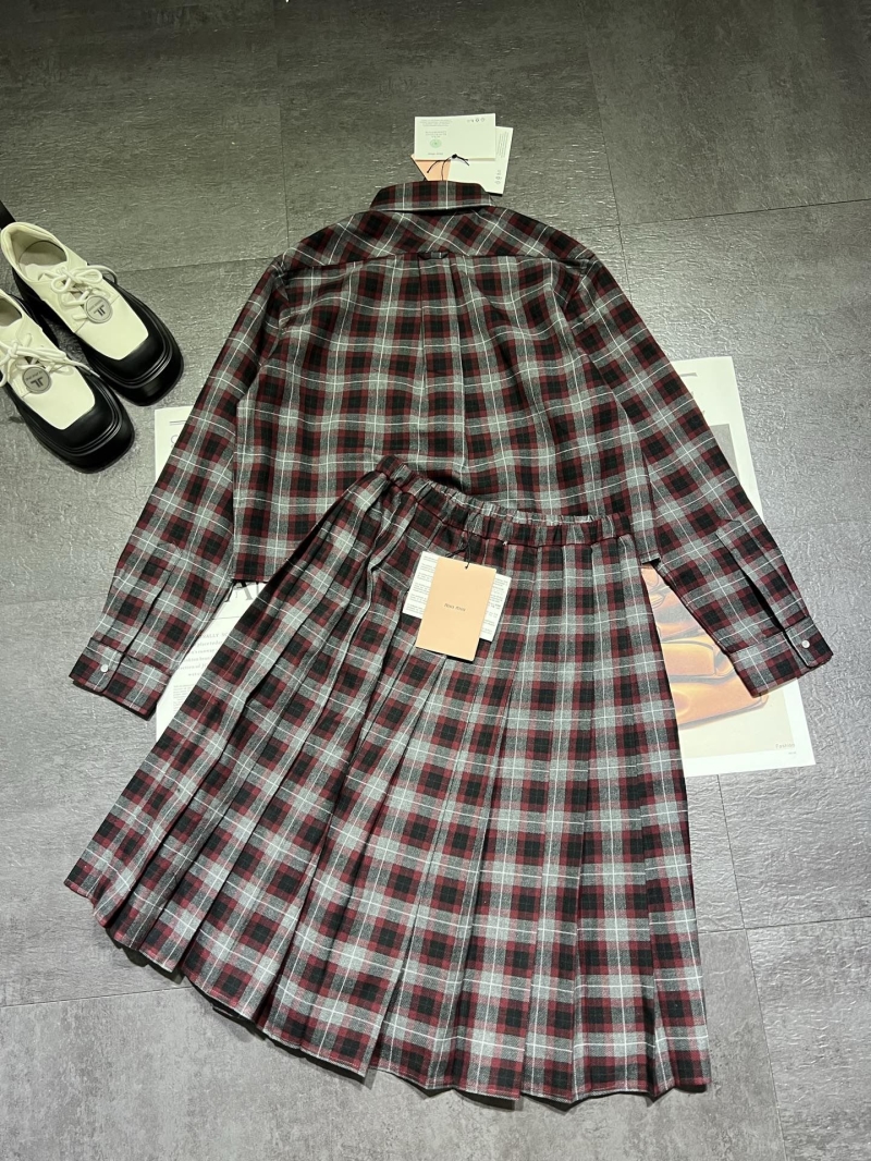 MIU MIU